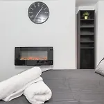 Chic Urban Retreat, Tower Bridge