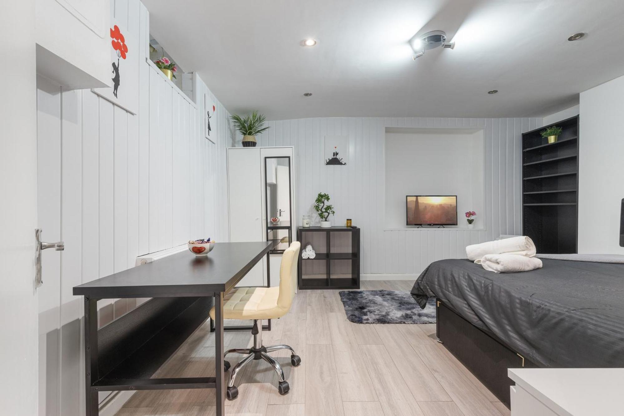 Chic Urban Retreat, Tower Bridge *